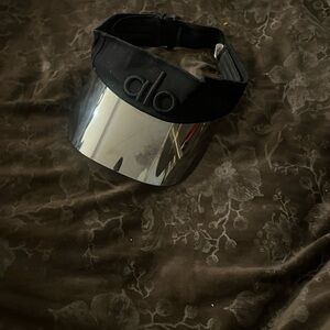ALO Yoga Black and Silver Visor Hat